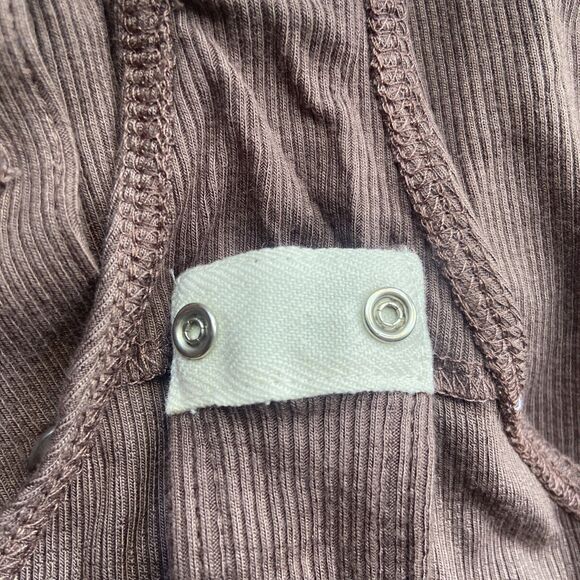 Betro Simone Brown Bodysuit Ribbed Henley Stretch Button-Up Soft Snap Size Small - Picture 8 of 9